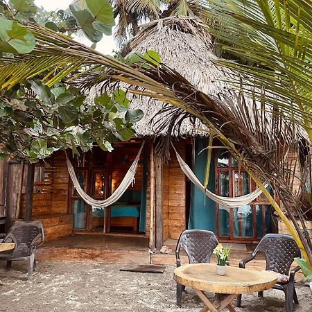 Отель Chill And Surf Mendihuaca Гуачака Экстерьер фото